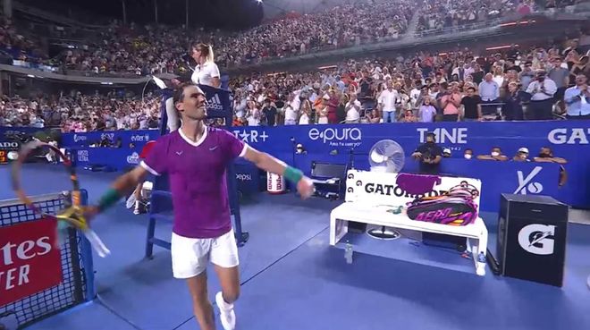 届赛事中的 届赛事中的